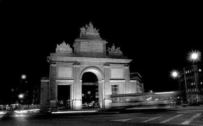 20070219215433-puertatoledo.jpg